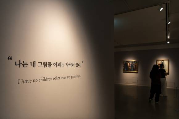 뭉크가 남긴 명언 앞에서 사람들은 오래 서성인다. 이승원 작가 제공