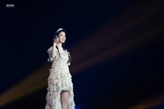 가수 아이유. 사진 I EDAM엔터테인먼트