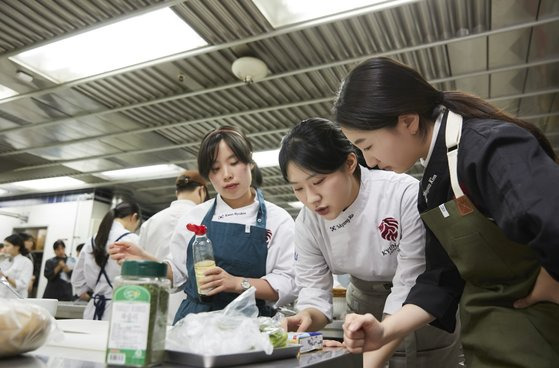 현장에 밀착한 교육에 학생들의 반응이 뜨거웠고, 그 만족도도 높았다. 실천적 교육의 필요성을 느낄 수 있는 순간이었다.