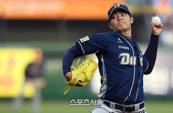 NC 왕웨이중이 2018년 5월30일 대전 한화전 선발투수로 출전해 마운드에서 너클커브 그립으로 투구하고 있다. 대전 | 배우근기자 kenny@sportsseoul.com