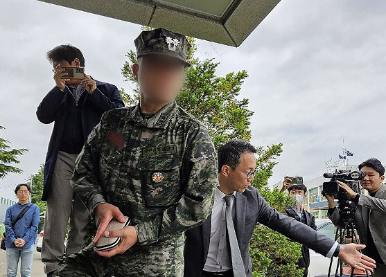 지난해 수해 실종자 수색 중 순직한 채모 상병이 속했던 해병대 제1사단 7포병대대의 전 대대장 이모 중령. 사진=연합뉴스