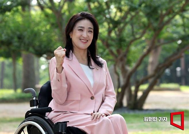 최보윤 국민의힘 의원이 10일 국회에서 아시아경제와 인터뷰를 하고 있다. 사진=김현민 기자 kimhyun81@