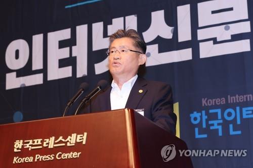 이의춘 한국인터넷신문협회장 [연합뉴스 자료사진]