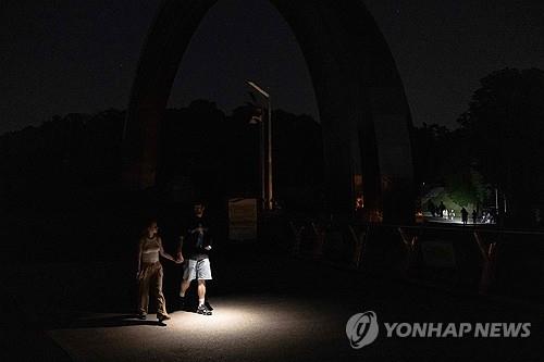 전력 부족으로 정전된 우크라이나 [AFP 연합뉴스 자료사진. 재판매 및 DB 금지]