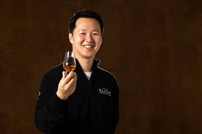 ‘라세이 디스틸러리’ 위스키메이커 이세기씨는 “스코틀랜드에서 내 브랜드로 위스키를 만드는 게 꿈”이라고 했다./이건송 영상미디어 기자
