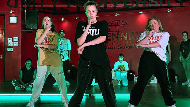 최근 성 ‘졸리 피트’에서 ‘피트’를 빼달라는 개명 신청을 한 브래드 피트와 안젤리나 졸리의 딸 샤일로(가운데)의 댄스 동영상. 안무가 릴 킬란 카터 인스타그램 캡처