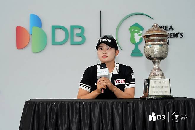 기자회견하는 노승희. [DB그룹 한국여자오픈 조직위 제공. 재판매 및 DB 금지]