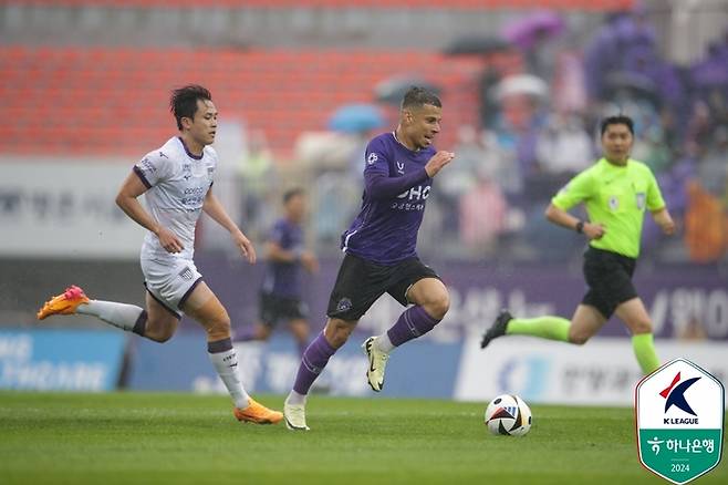 안양 마테우스(오른쪽). 제공 | 한국프로축구연맹