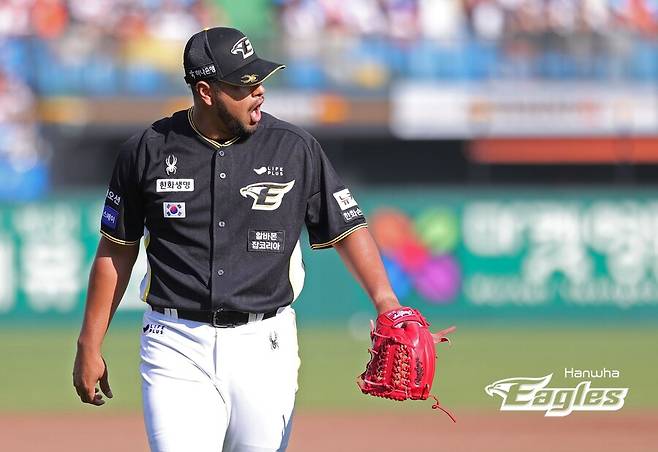 ▲ 16일 대전 SSG전에서 6이닝 8탈삼진 무실점 역투로 팀의 연패 탈출에 앞장 선 하이메 바리아 ⓒ한화이글스