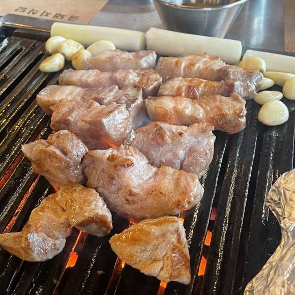 미쉐린 가이드 빕구르망 ‘금돼지식당’