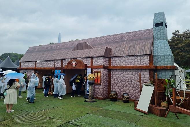 '마비노기' 20주년 판타지 파티 팝업스토어 외부.