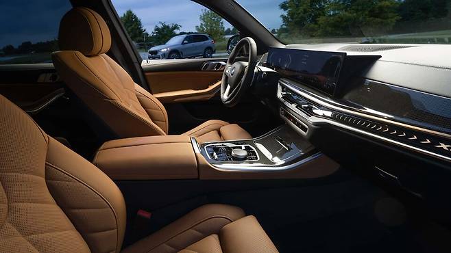 사진 : BMW X5 실버 애니버서리 에디션