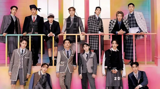 세븐틴의 미니앨범 ‘FML’은 지난해 전 세계에서 가장 많이 팔린 앨범이다