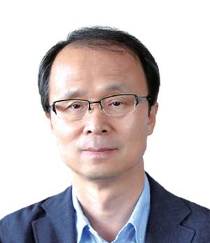 김용석 성균관대 전자전기공학부 교수현 반도체공학회 고문, 전 삼성전자 상무 사진 김용석