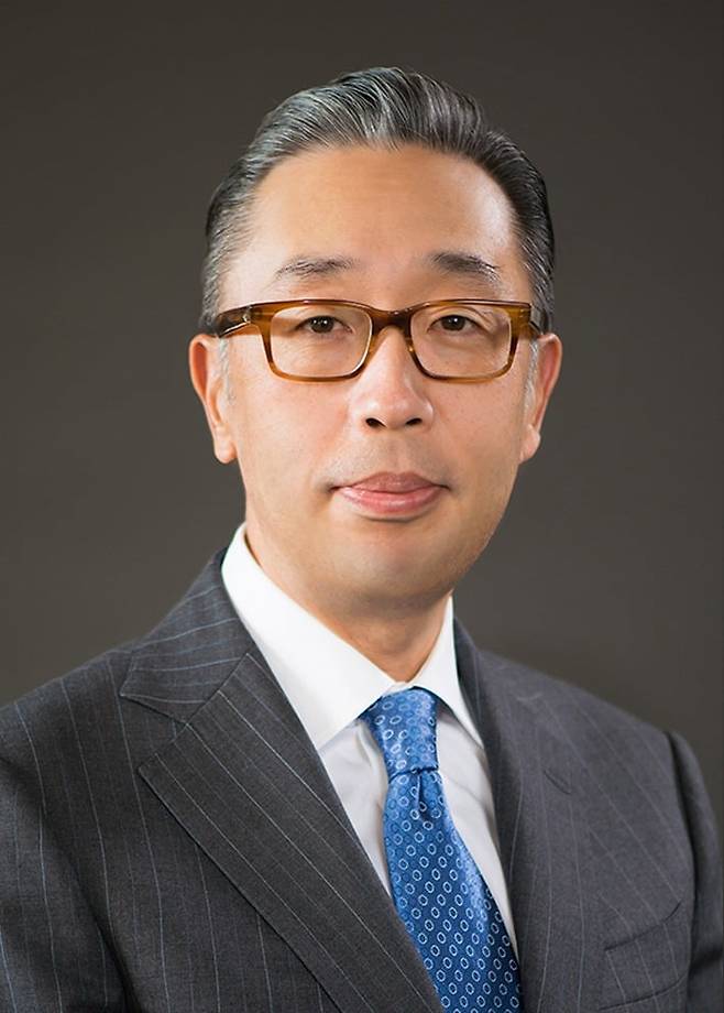 박지원 두산에너빌리티 회장 약력 : 1965년생. 연세대 경영학과. 뉴욕대 경영대학원 경영학 석사. 1988년 동양맥주 입사. 1993년 두산아메리카. 2007년 두산중공업 대표이사 사장. 2012년 두산 부회장 겸 두산중공업 대표이사 부회장. 2016년 두산그룹 부회장 겸 두산에너빌리티 대표이사 회장(현). 사진=두산에너빌리티