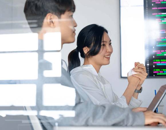 토스 직원들이 일하는 모습. [사진=토스증권]