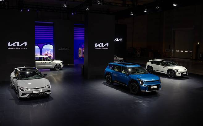 From left: Kia EV6, EV9 and EV3 at the 2024 Busan International Mobility Show on Thursday. (Hyundai Motor Group)