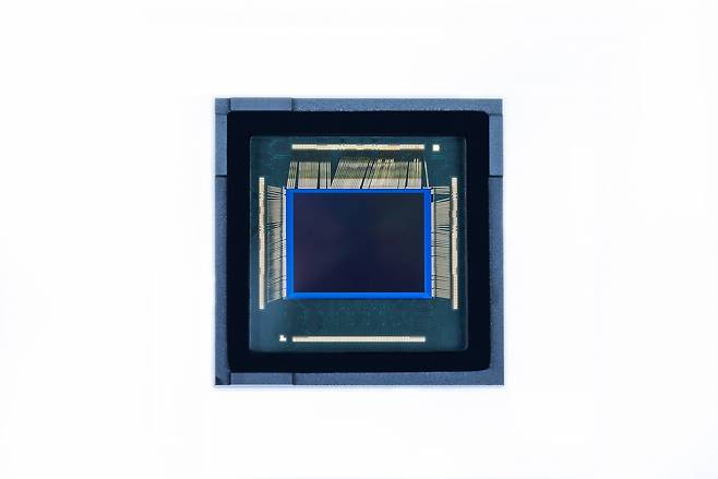 삼성전자의 이미지센서 ‘아이소셀 GNJ’는 화질 손상과 빛 손실을 줄여 더욱 선명한 이미지를 제공한다. [삼성전자 제공]