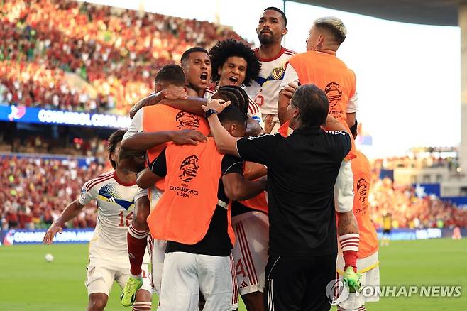 기뻐하는 베네수엘라 선수들 [Getty Images via AFP=연합뉴스]