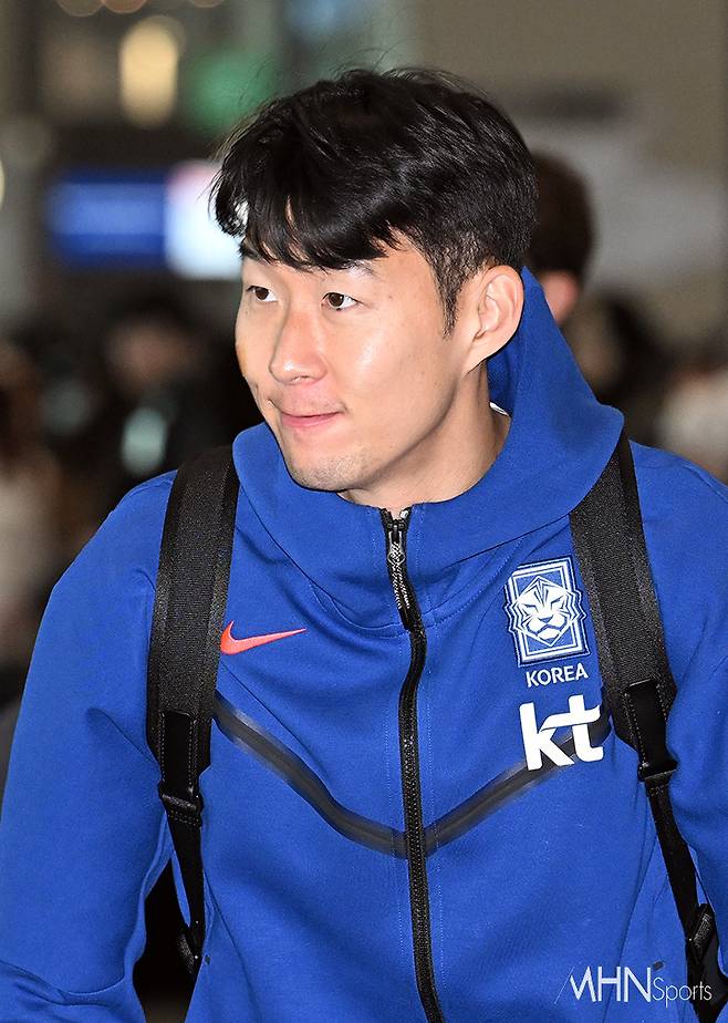 한국 축구 대표팀 주장 손흥민