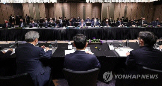 2022년 10월 서울 종로구 포시즌스호텔에서 열린 한-호주 핵심광물 비즈니스라운드 테이블. 연합뉴스