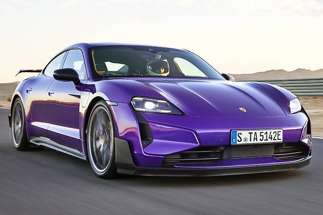 포르쉐 신형 '타이칸 터보 GT 바이작 패키지'