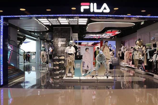 중국 베이징의 한 쇼핑몰 안에 있는 휠라(FILA) 매장. 중국 안타스포츠가 휠라의 중국 상표권을 갖고 있다. /조선DB