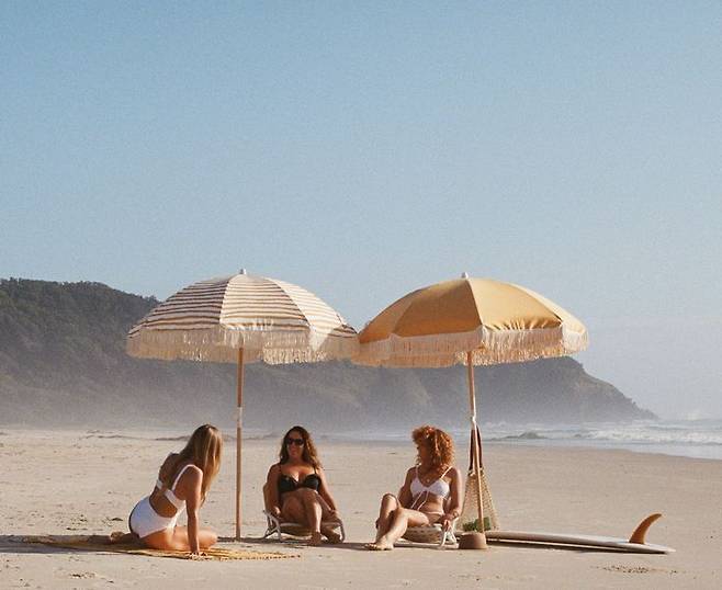 브랜드 〈Sunday Supply Co〉