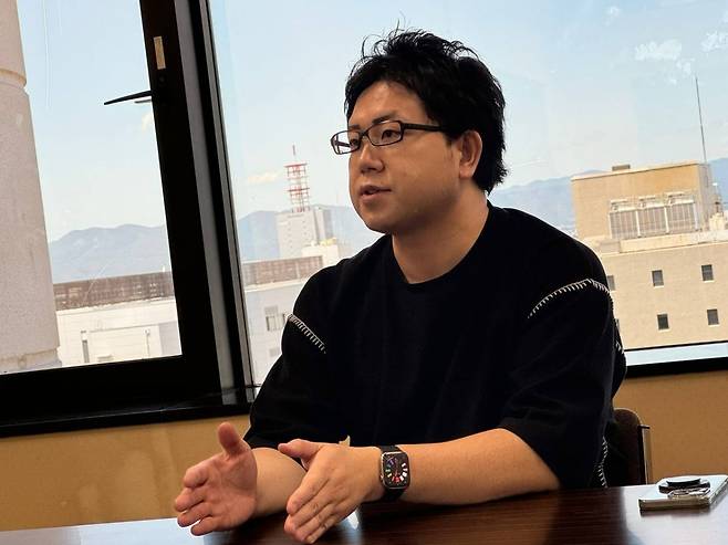 카이스케 하타 스퀘어에닉스 디렉터가 5일 블루밍비트와 인터뷰를 진행하고 있다. / 사진=IVS 크립토