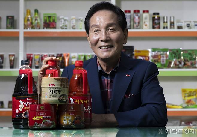 김우택 움트리 대표이사가 4일 오전 경기도 포천시 장수면 움트리 공장에서 헤럴드경제·코리아헤럴드와 공동 인터뷰를 하고 있다. 포천=임세준 기자