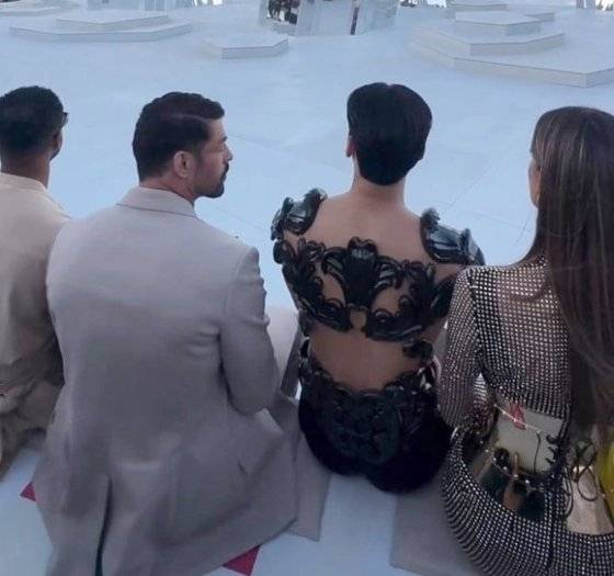 이탈리아 밀라노에서 진행된 럭셔리 브랜드 돌체앤가바나쇼에 참석한 그룹 에이티즈 멤버 산. [사진 출처 = 엑스(X) 캡처]