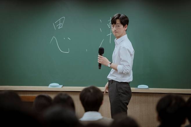 tvN 드라마 ‘졸업’ 에서 표상섭을 연기한 배우 김송일 . 사진|tvN