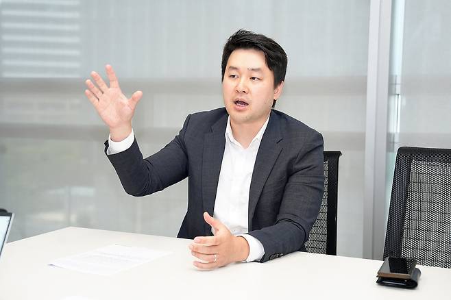 김효식 삼성액티브운용 펀드매니저는 KoAct 글로벌기후테크인프라액티브 ETF도 운용하고 있다. 지난 1월 출시됐는데 신재생 에너지 등 기후 변화 관련 기업들에 투자한다./삼성액티브운용 제공