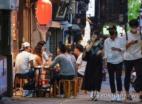 도쿄 신주쿠 거리의 모습  [EPA 연합뉴스 자료사진. 재판매 및 DB 금지]