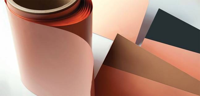 ㈜두산 전자BG에서 생산하는 동박적층판. [두산 제공]