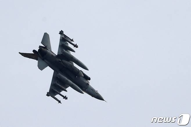 F-16 ⓒ 로이터=뉴스1 ⓒ News1 이종덕 기자