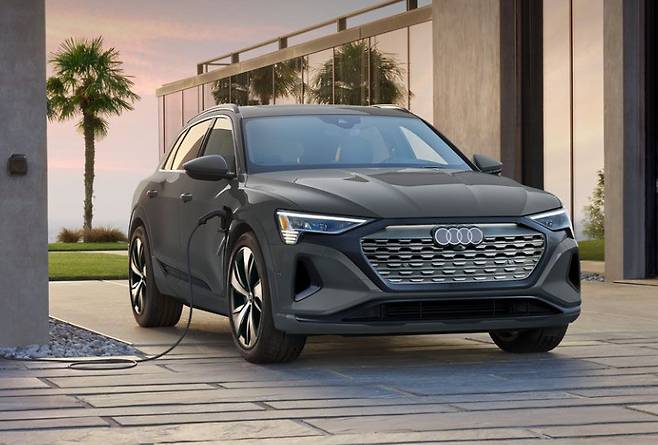 아우디 전기차 Q8-e트론