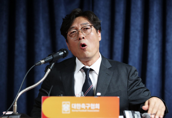 Korea Football Association Technical Director Lee Lim-saeng speaks at a press conference in central Seoul on Monday.  [YONHAP]