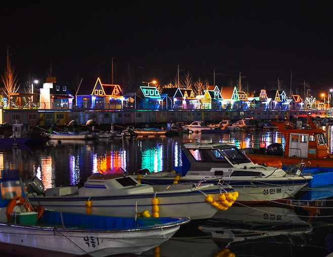 부산 장림포구 부네치아 야경 / 사진=부산시보