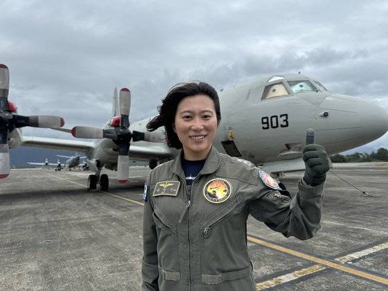 다국적 해양 훈련 '환태평양훈련(RIMPAC·림팩)'에 파견된 해군 P-3초계기 파견대를 이끌고 있는 하현진 대대장(중령 진). 10일(현지시간) 사진 해군