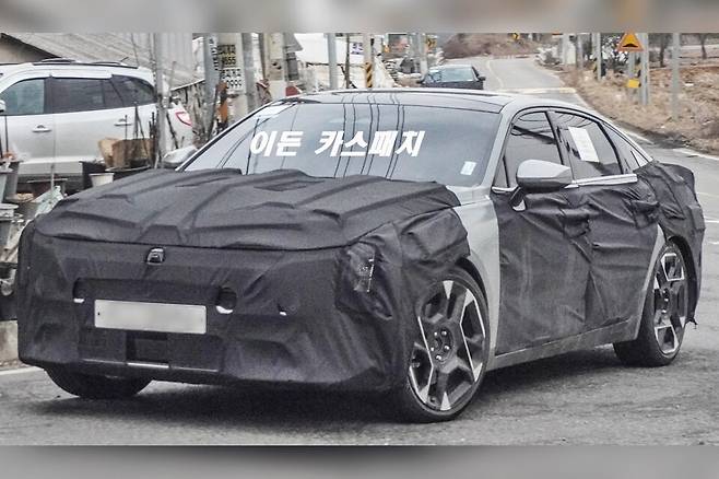 기아 'K8 페이스리프트' 테스트카 (출처 : 이든카스패치)