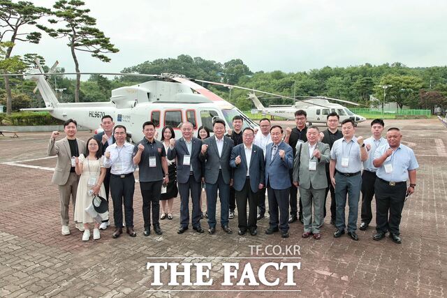 14일 드론산업 중국방문단 당진지역 산업현장 시찰 장면. /당진시