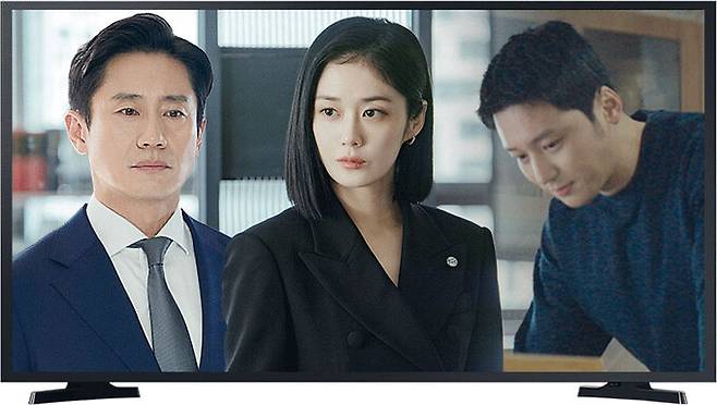 tvN ‘감사합니다’(왼쪽부터) , SBS ‘굿파트너’, MBC ‘백설공주에게 죽음을-Black Out’ 등 최근 주말 안방극장에 장르물 드라마가 쏟아지고 있다. 각 방송사 제공