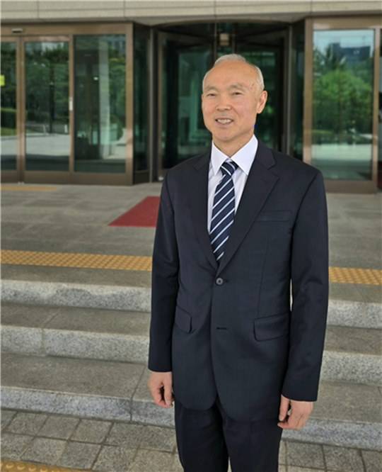 <유연호 전 대검찰청 방호실장의 퇴임 전 모습. 1989년부터 35년 간 대검에서만 일했다.>