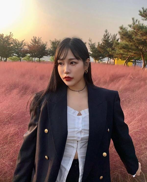 ▲ 15일 신곡 '그래요'를 발표한 박앵두. 제공|KMB컴퍼니