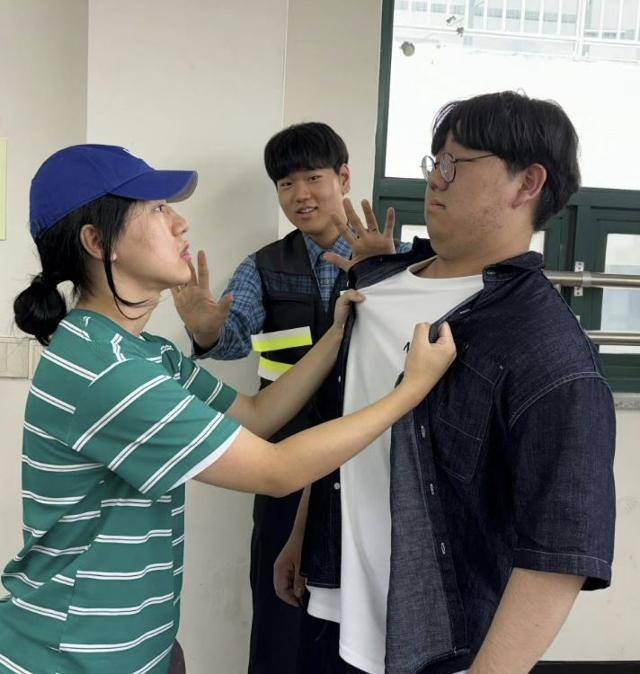 17일 공개된 올해 경기 의정부고 졸업사진. 경기 의정부고 학생자치회 인스타그램