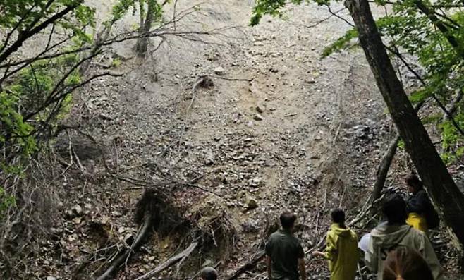 In May, it was confirmed that a land slippage occurred in the mountain area in Hwangyong-dong, Gyeongju, North Gyeongsang Province, where traces of landslides were found. Courtesy of Green Korea