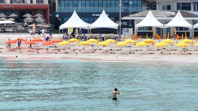 사진은 제주시 한림읍 협재해수욕장의 모습. [이미지출처=연합뉴스]