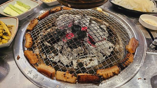 20240717_201942.jpg 대전 출장길 용문역 근처에서 돼지 생갈비