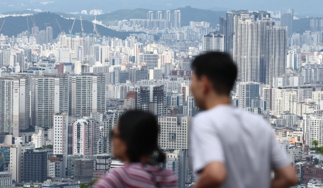 서울 남산에서 바라본 서울 아파트의 모습. 연합뉴스